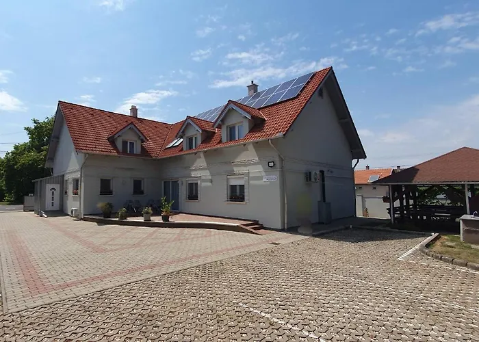 Guest house Sovirag Termal Panzio Hajdunanas